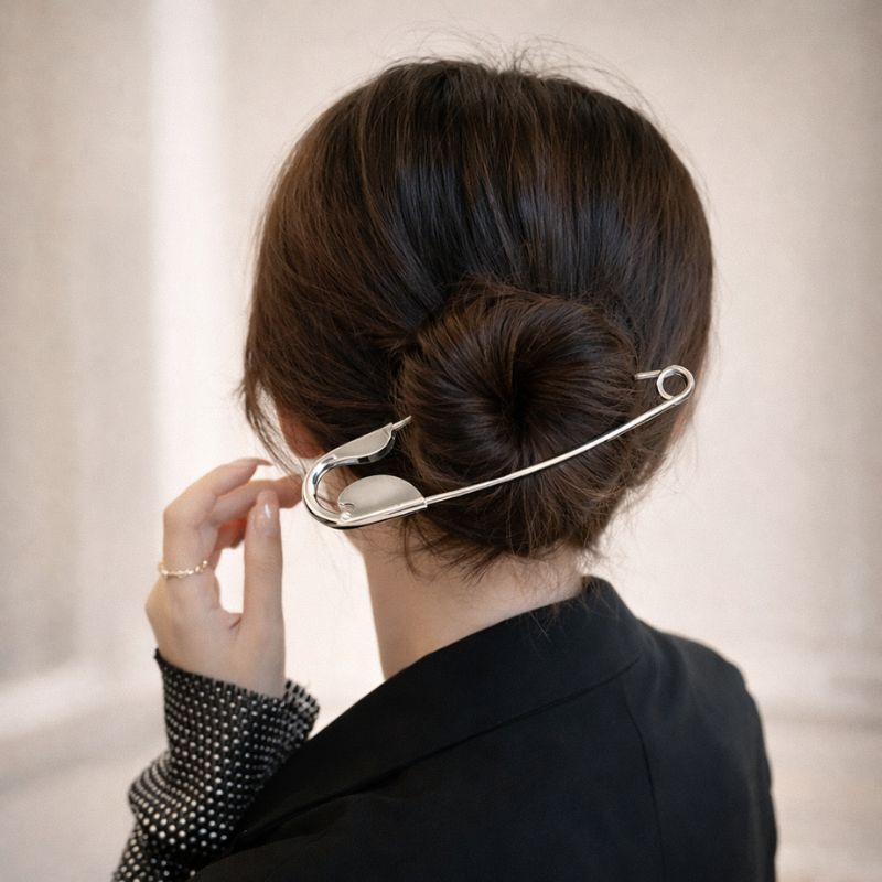 PINNA™ Oversized Safety-Pin Bun Clip