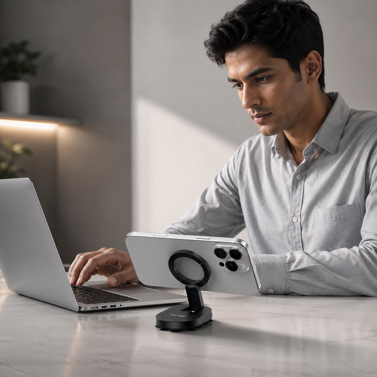 Tacqo™ | Magnetic Suction Phone Mount